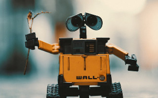 機(jī)器人也愛(ài)搭便車(chē)？水下搭乘鯊魚(yú)列車(chē)是它的日常